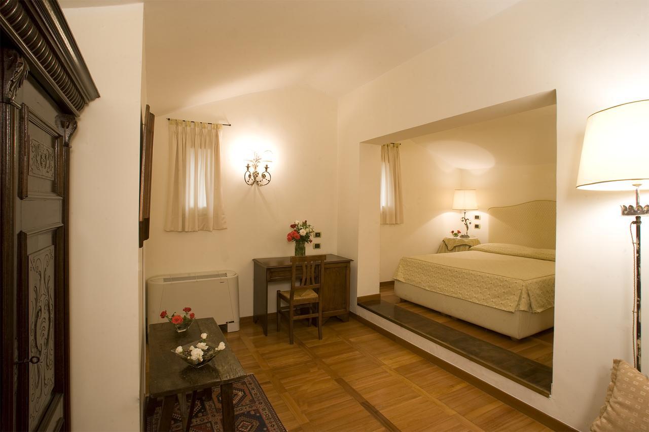 Hotel Scilla Sovana Luaran gambar