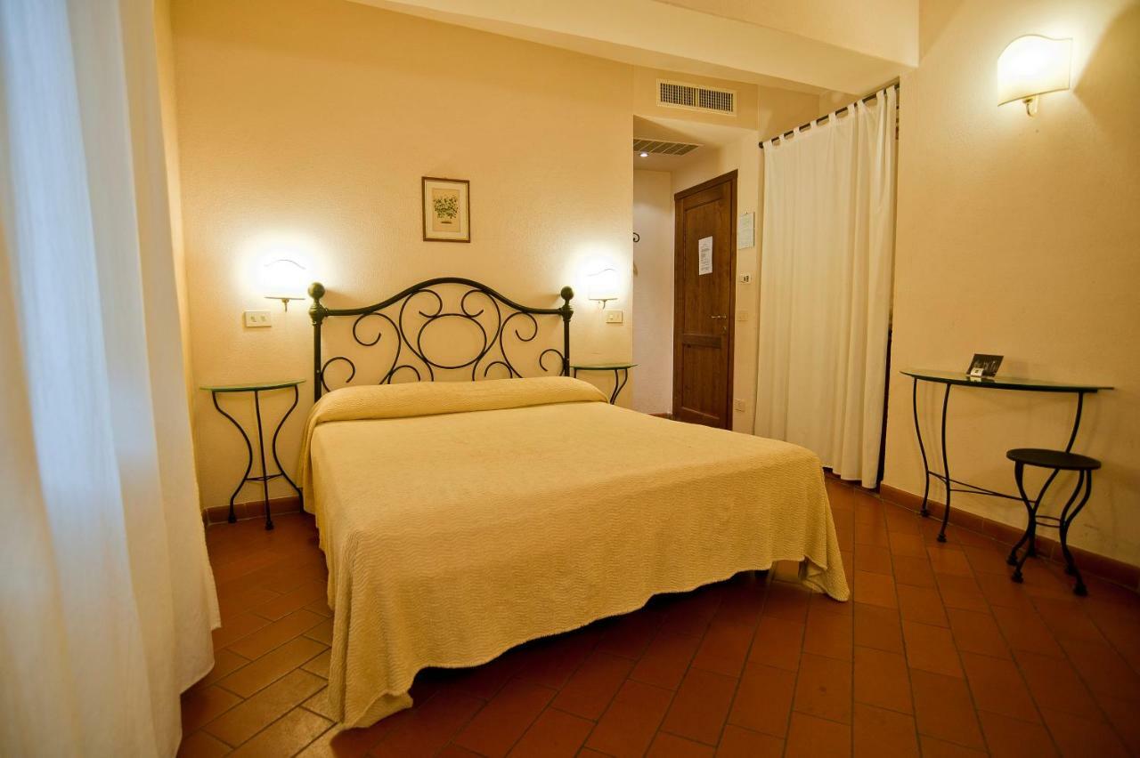 Hotel Scilla Sovana Luaran gambar